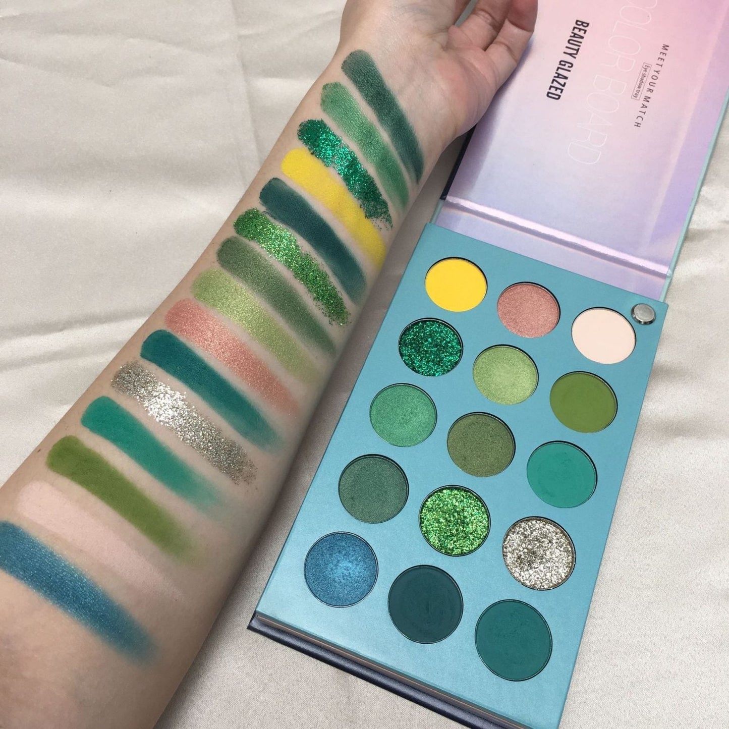 Beauty Glazed 4 in 1 “Colour board” palette set
