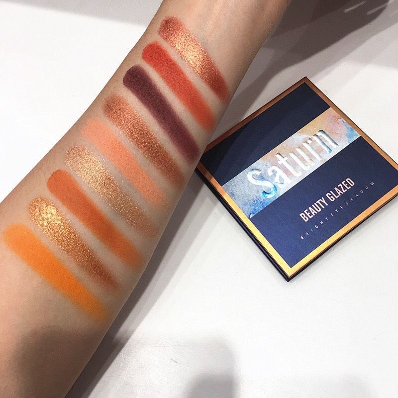 Beauty Glazed “Saturn” palette