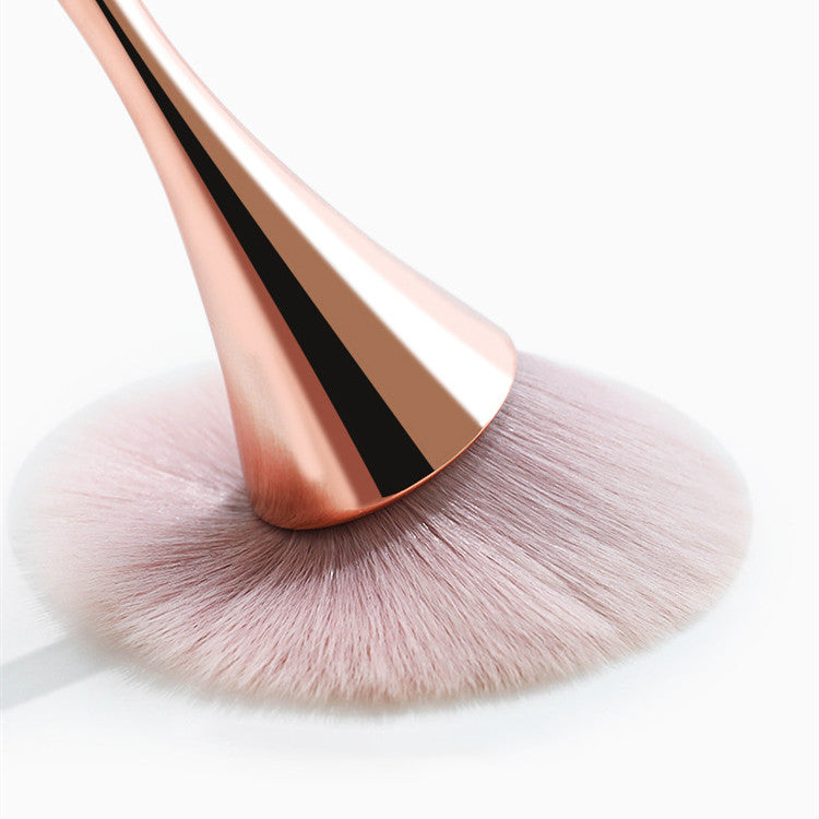 BEAUTY GAZED Rose Gold Soft Powder Blush Makeup Brush