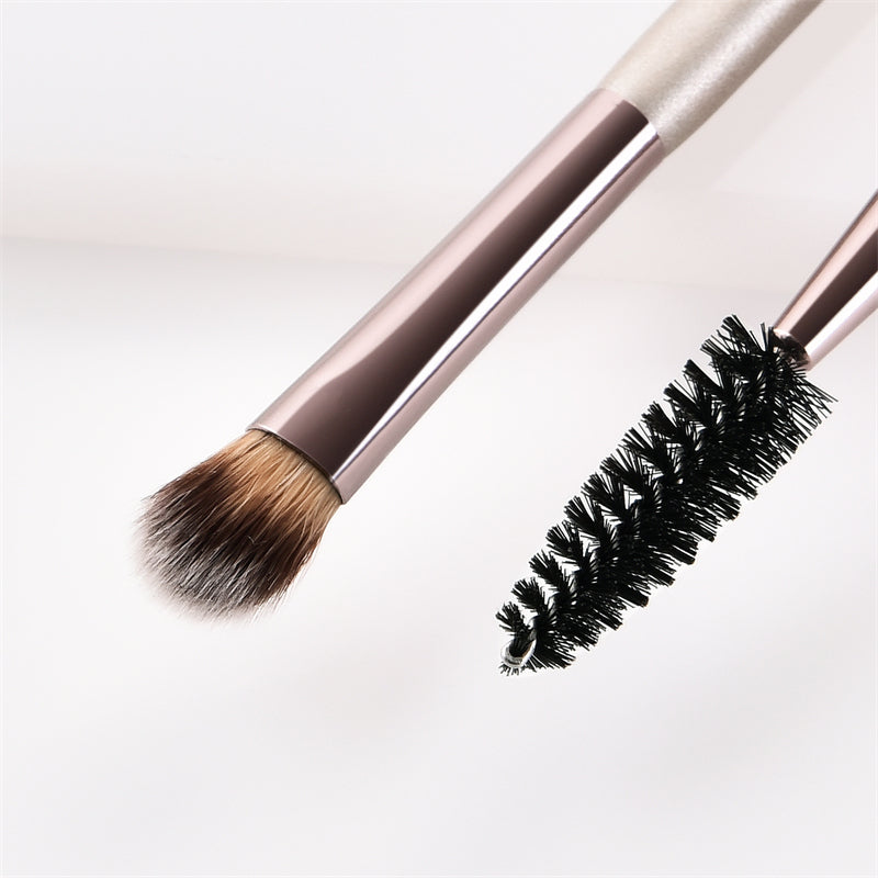 BEAUTY GAZED Champagne Gold Double Ended Brow / Eyeshadow Brush