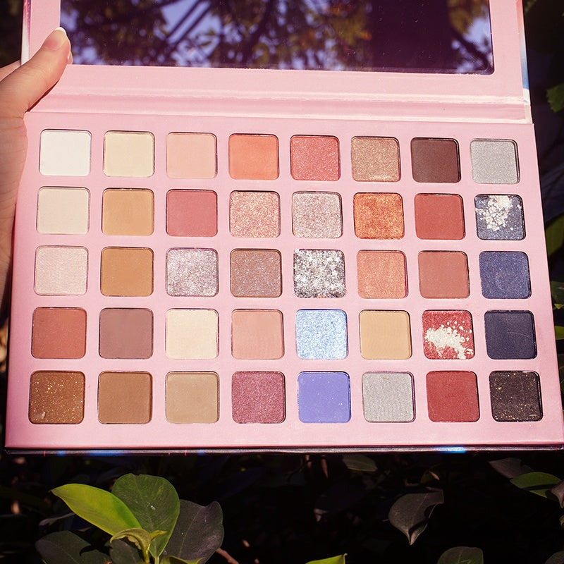 LIYALAN 40 Colour Aura Eyeshadow Palette