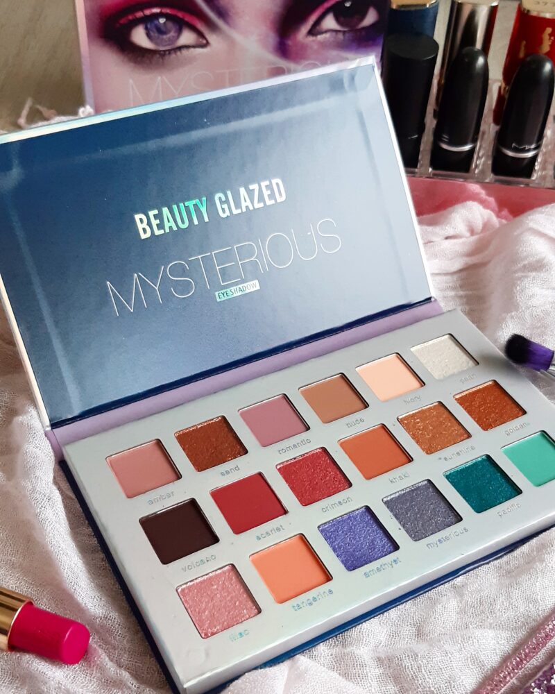 Beauty Glazed “Mysterious” Palette