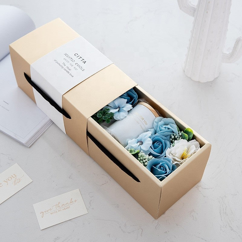 PRIMEBEAUTY Scented Candle and Everlasting Flowers Gift Box