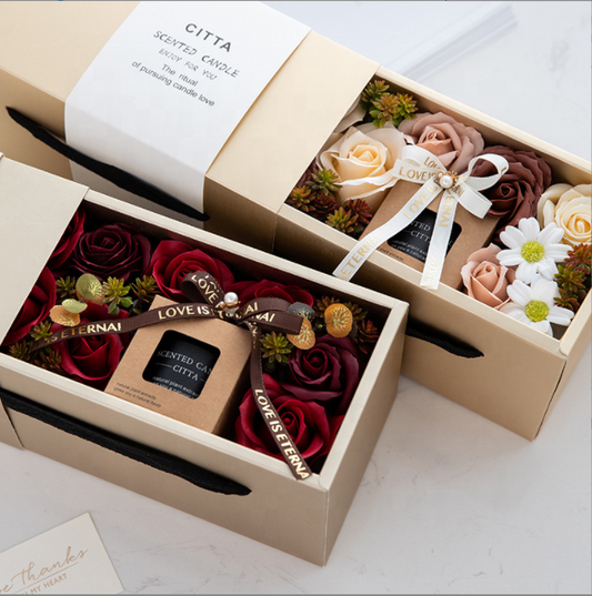 PRIMEBEAUTY Scented Candle and Soap Flowers Gift Box